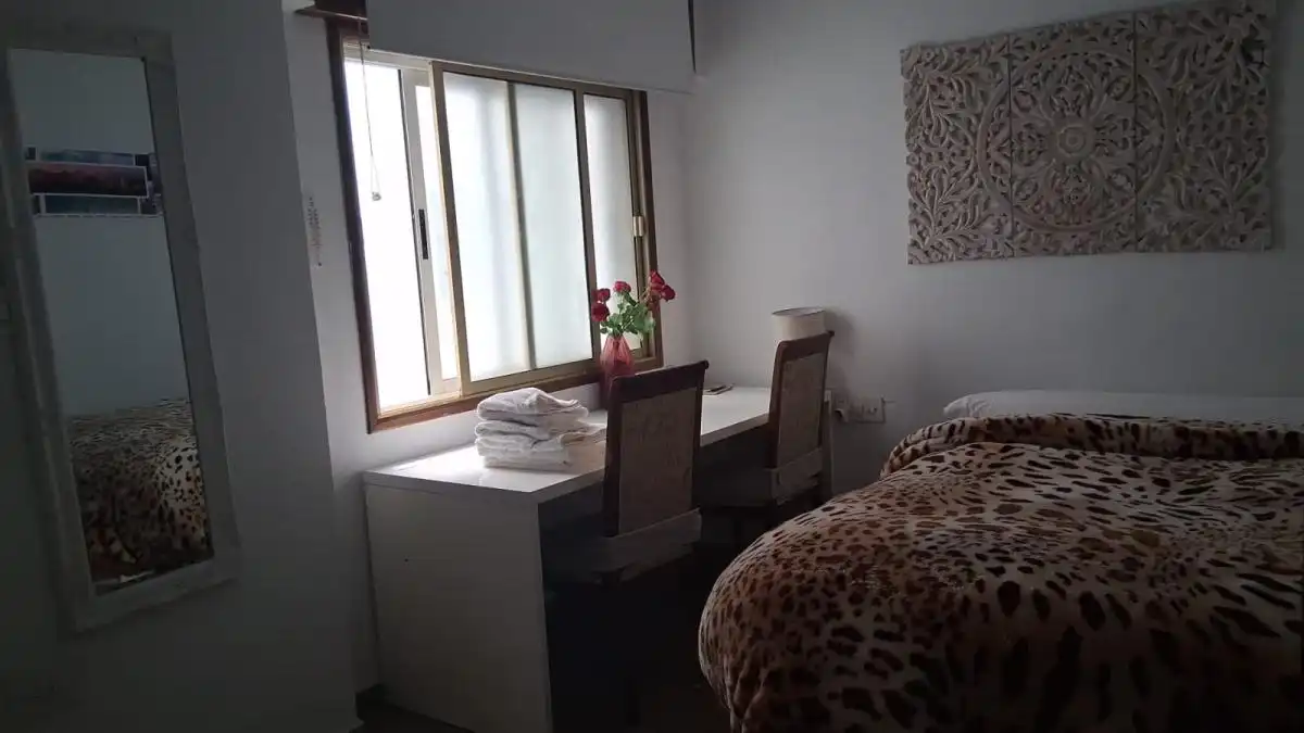 Schlafzimmer von Wohnungen zur untervermieten in Granada mit Klimaanlage, Heizung und Möbliert