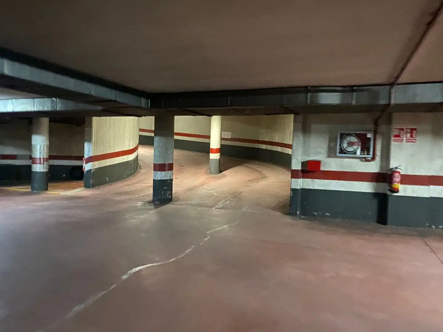 Parking of Garage for rent in Culleredo