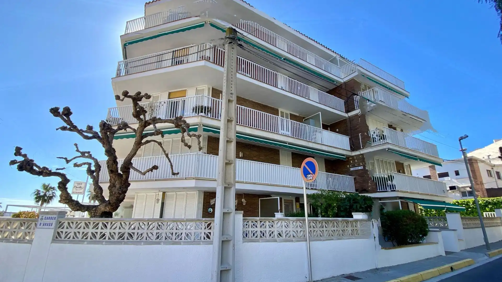 Vista exterior de Pis en venda en Torredembarra amb Terrassa