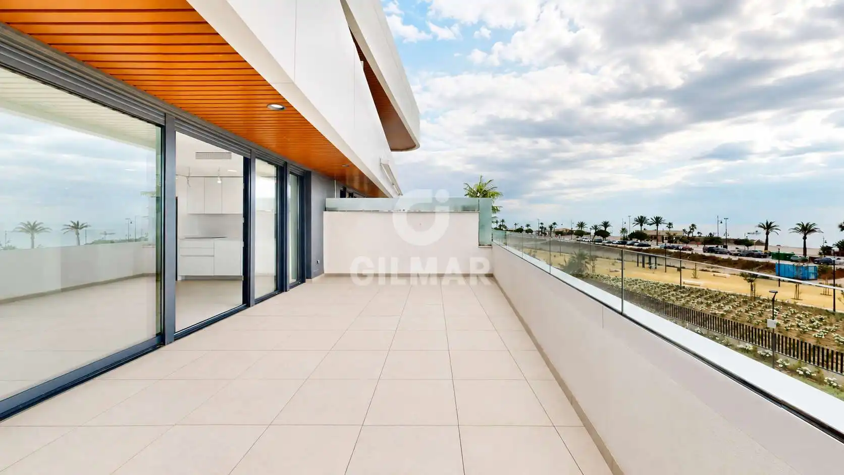 Terraza de Piso en venta en Torremolinos con Calefacción, Jardín privado y Trastero