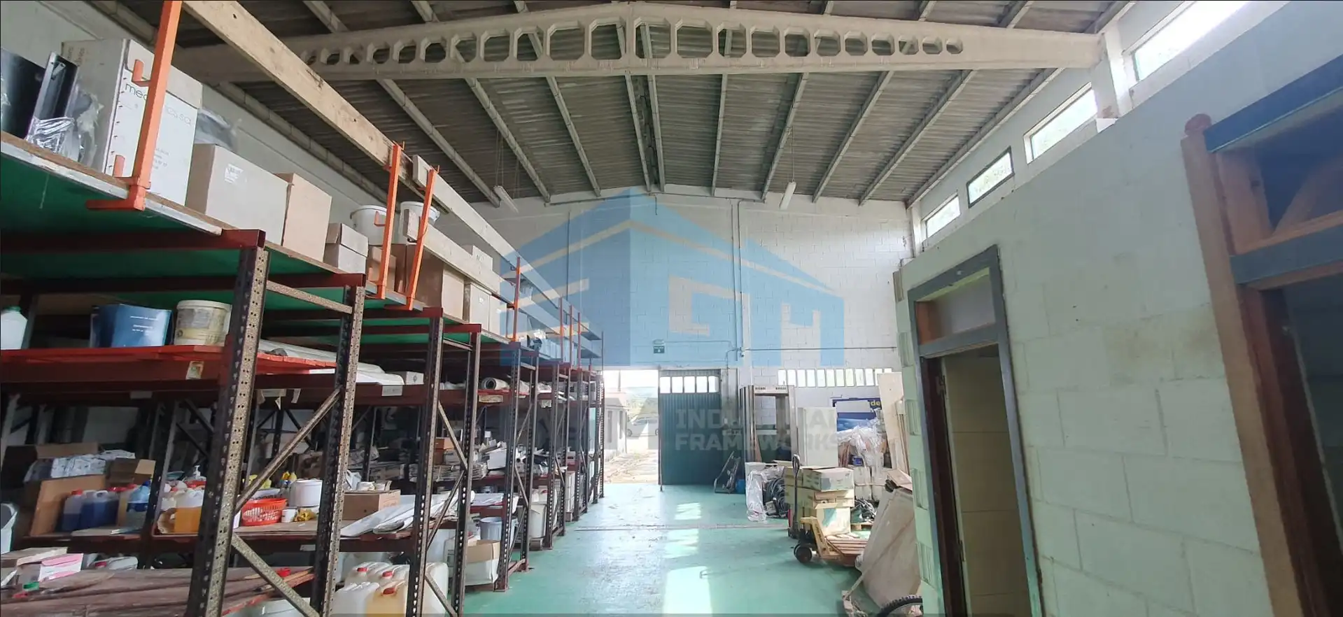 Industrial buildings for sale in Melide