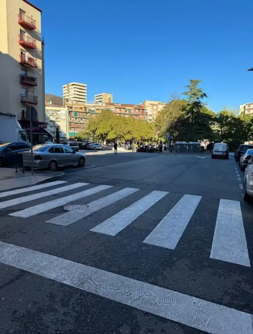 Vista exterior de Garatge de lloguer en Príncep de Viana - Clot -Xalets Humbert Torres