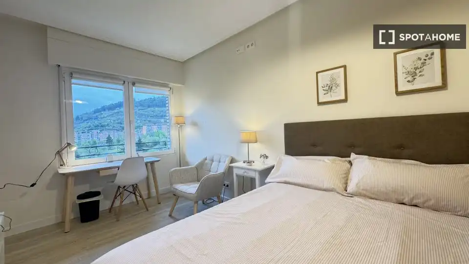 Room in La Peña