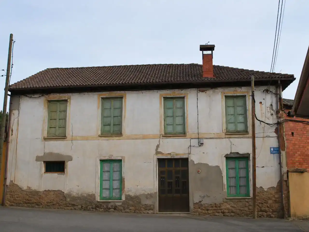 Vista exterior de Casa adosada en venda en Rioseco de Tapia, León