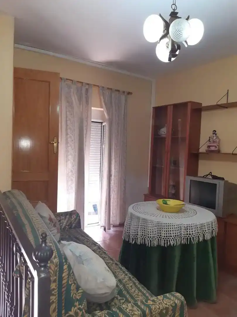 Sala d'estar de Casa adosada en venda en Orcera amb Moblat, Forn i Rentadora