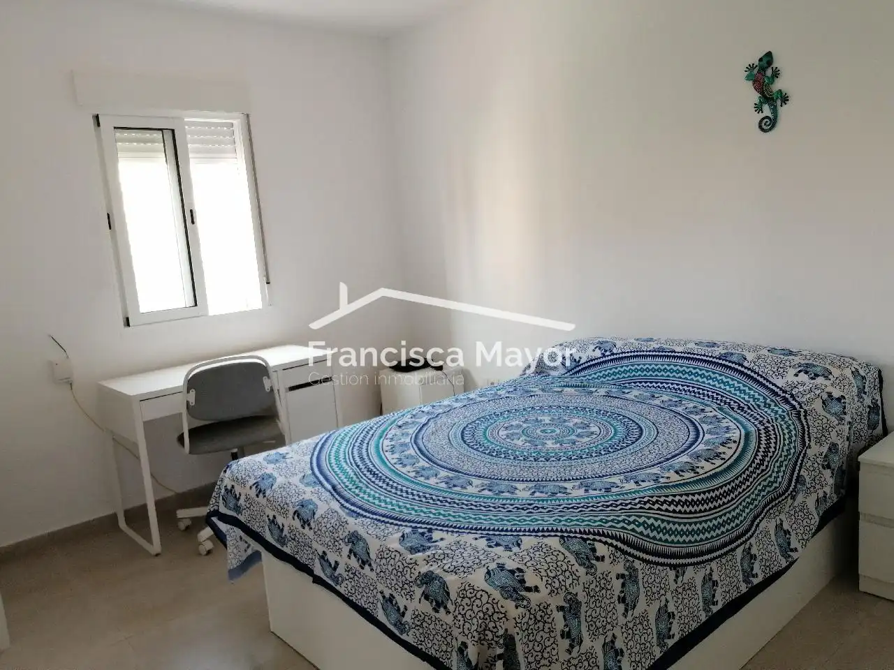 Habitación de Piso de alquiler en Valencia con Trastero, Amueblado y Balcón