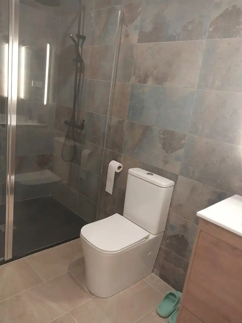Baño de Casa o chalet en venta en Tavernes de la Valldigna con Terraza, Horno y Lavadora