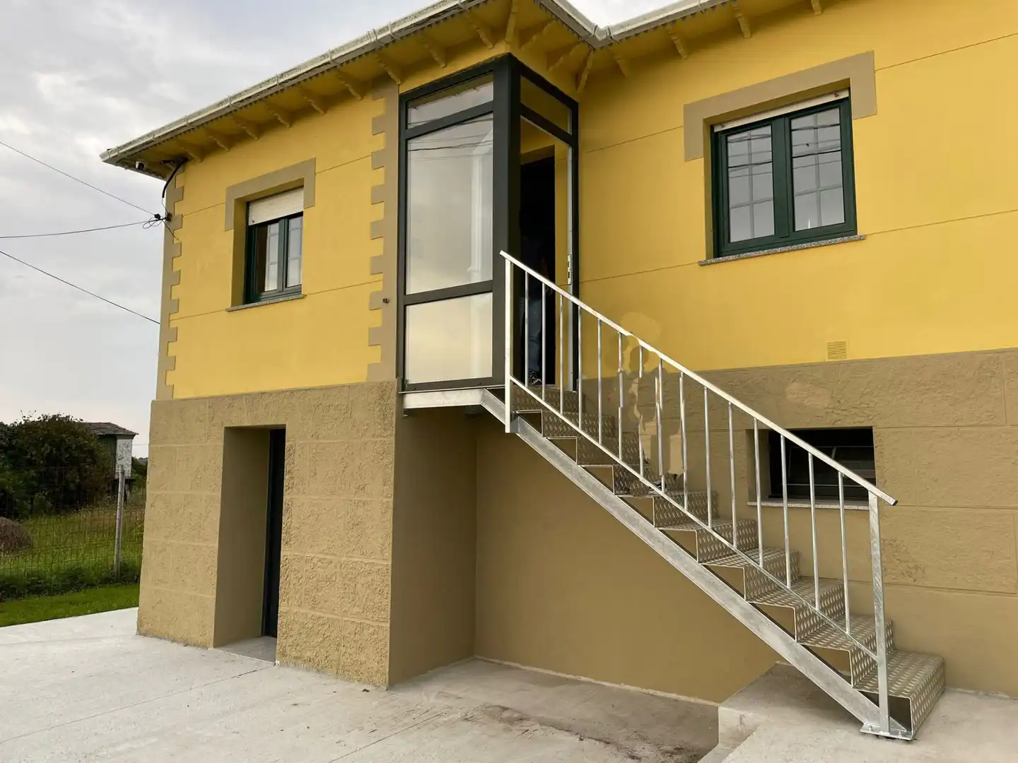 Vista exterior de Casa o chalet en venta en El Franco 