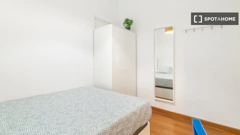 Schlafzimmer von Wohnung zur untervermieten in Barcelona mit Klimaanlage, Heizung und Möbliert