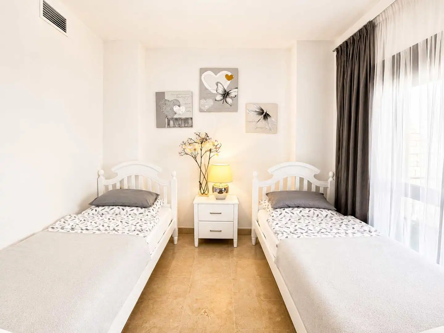 Habitación de Apartamento en venta en Manilva con Aire acondicionado, Calefacción y Terraza