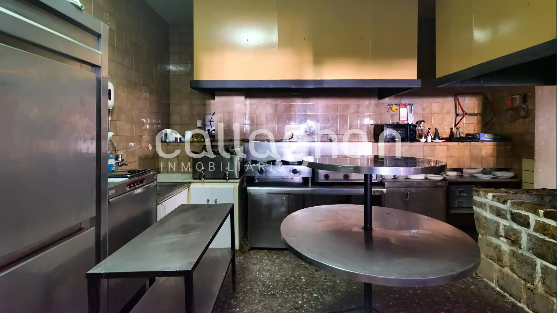 Cocina de Local en venta en L'Alcúdia con Aire acondicionado y Amueblado