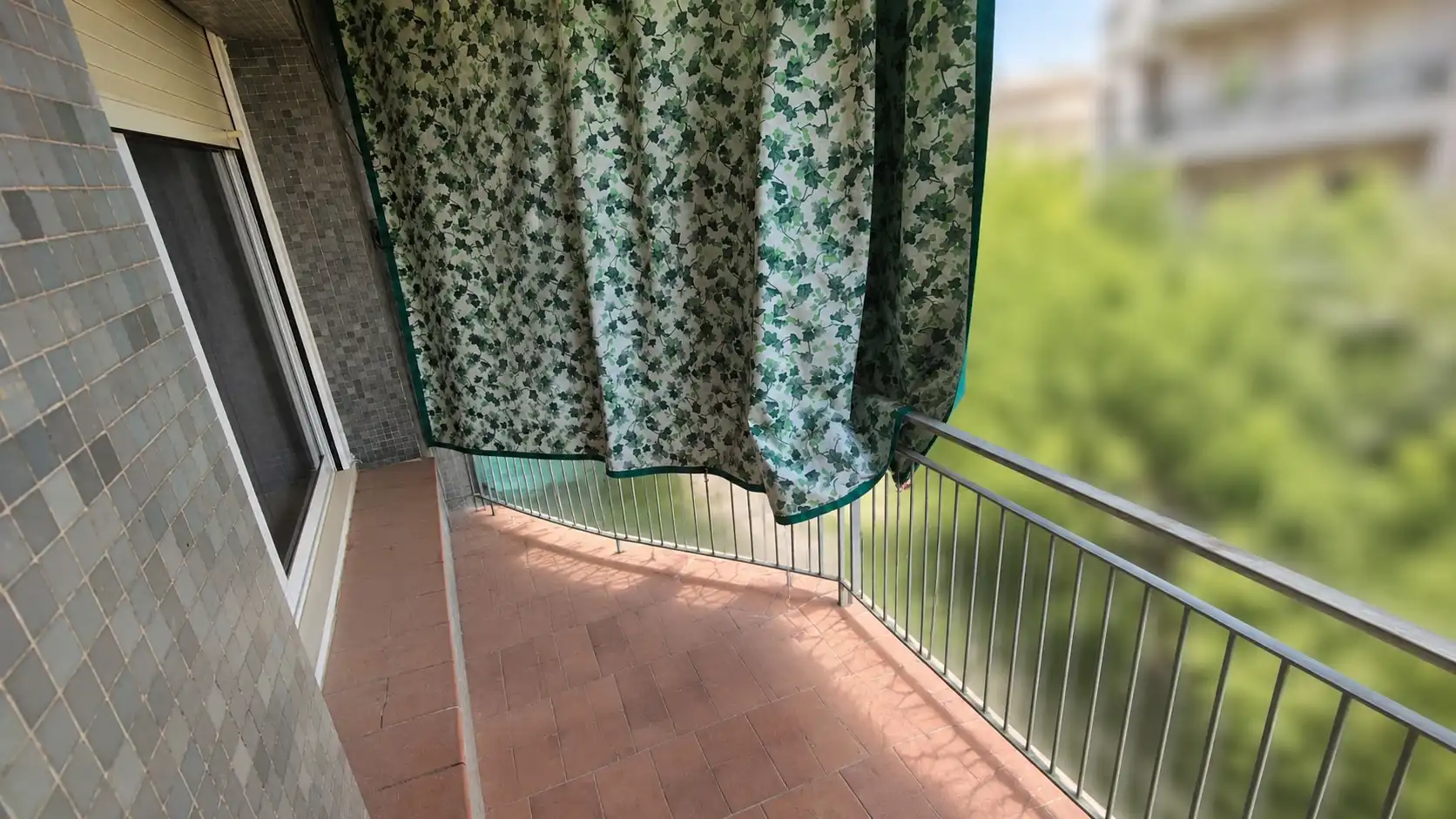 Terrassa de Pis en venda en Barcelona amb Moblat, Forn i Microones