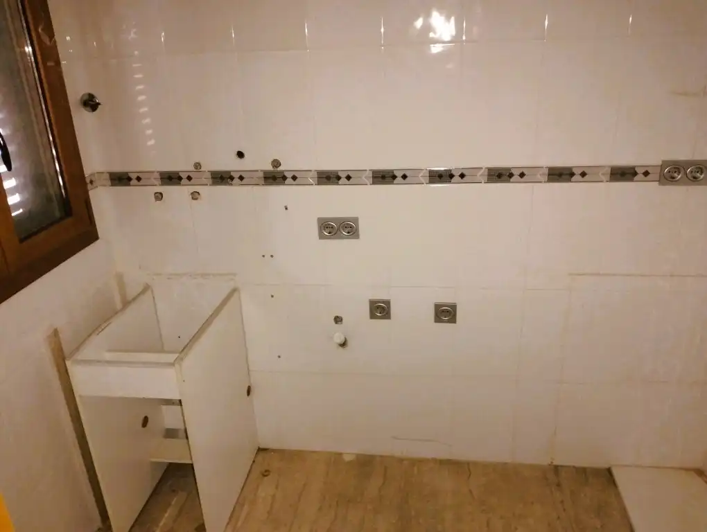 Bany de Casa adosada en venda en Llocnou d'En Fenollet amb Aire condicionat, Terrassa i Traster