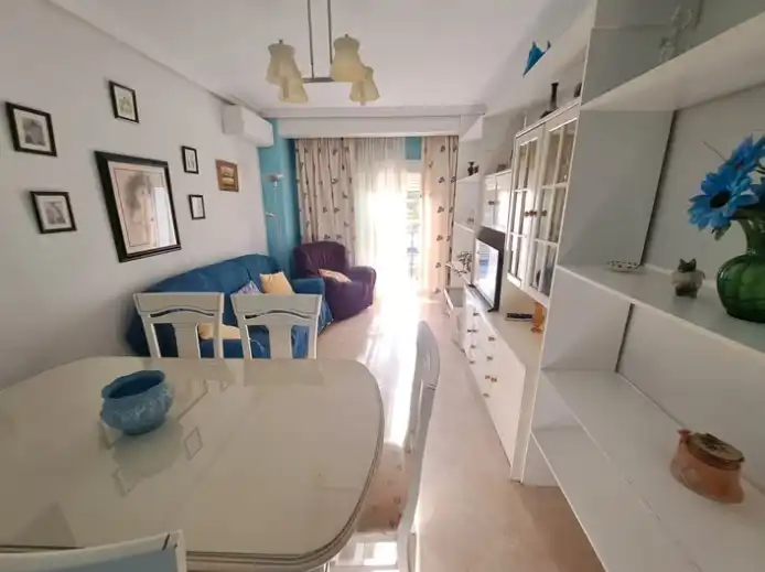 Wohnung zur Miete in Avenida San Carlos, Solymar