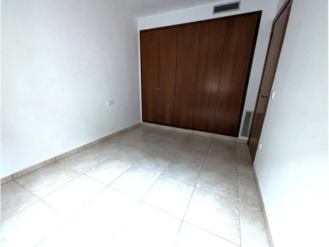Piso en venta en Torroella de Montgrí con Aire acondicionado, Calefacción y Alarma