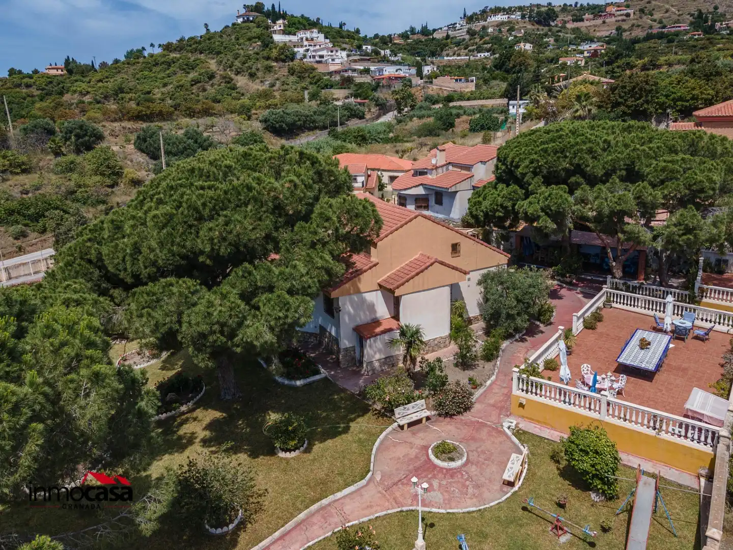 Vista exterior de Casa o chalet en venta en Motril con Aire acondicionado, Terraza y Piscina