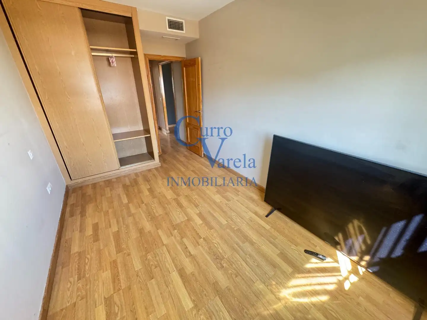 Piso en venta en Dos Hermanas con Aire acondicionado