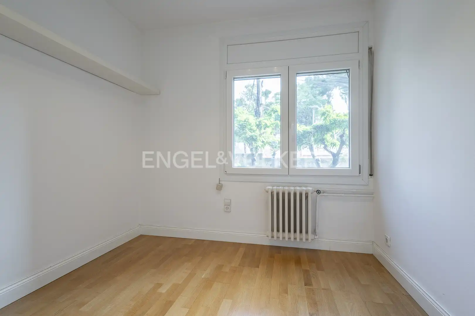 Habitación de Piso en venta en Sant Just Desvern con Calefacción, Jardín privado y Parquet