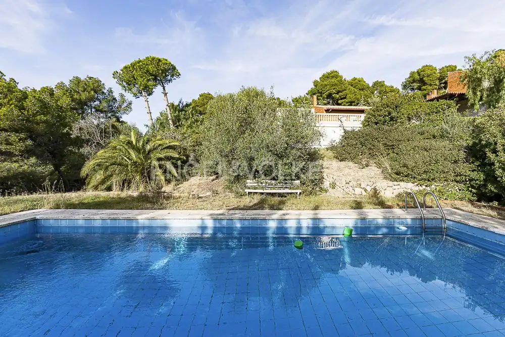 Piscina de Casa o xalet en venda en Tarragona amb Calefacció, Jardí privat i Parquet