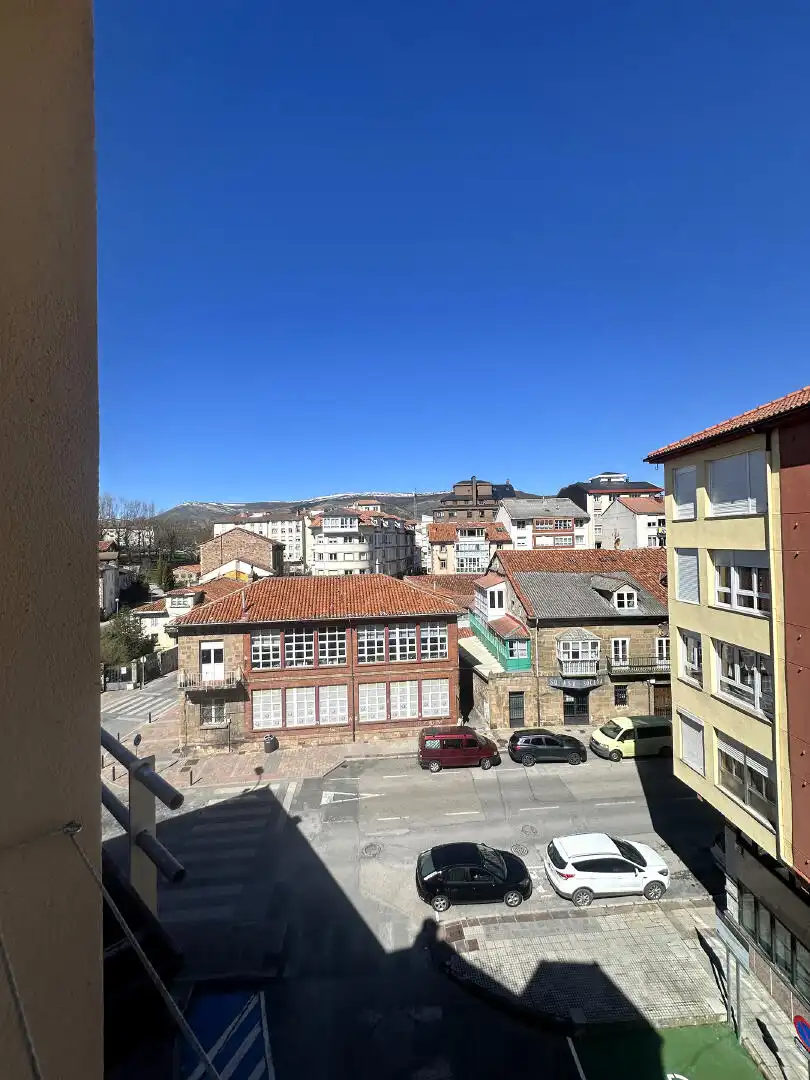 Vista exterior de Ático en venta en Reinosa