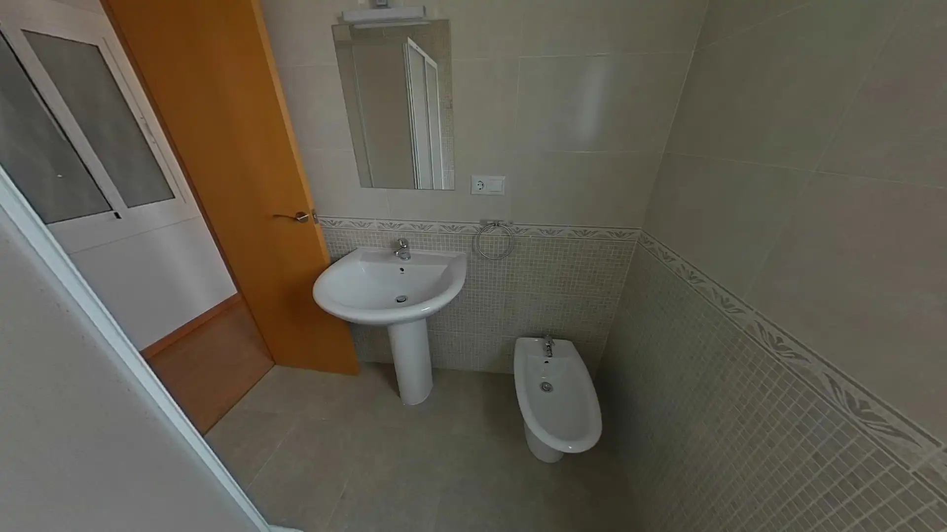 Badezimmer von Wohnung zum Verkauf in L'Hospitalet de Llobregat mit Heizung