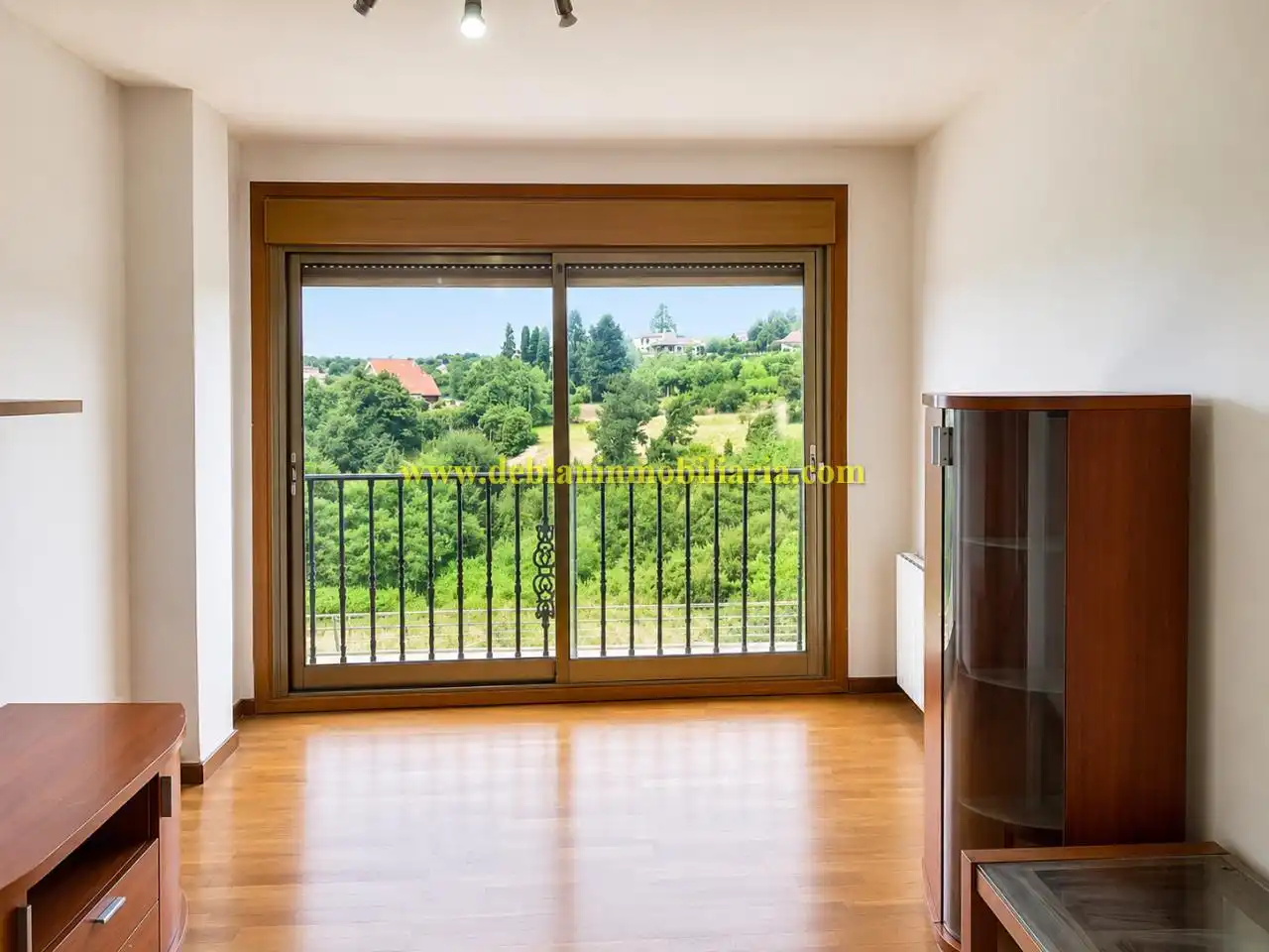 Balcony of Flat for sale in Tui  with Heating and Terrace