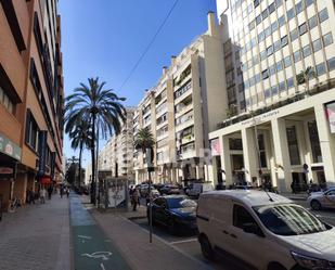 Exterior view of Office to rent in  Sevilla Capital  with Air Conditioner and Heating