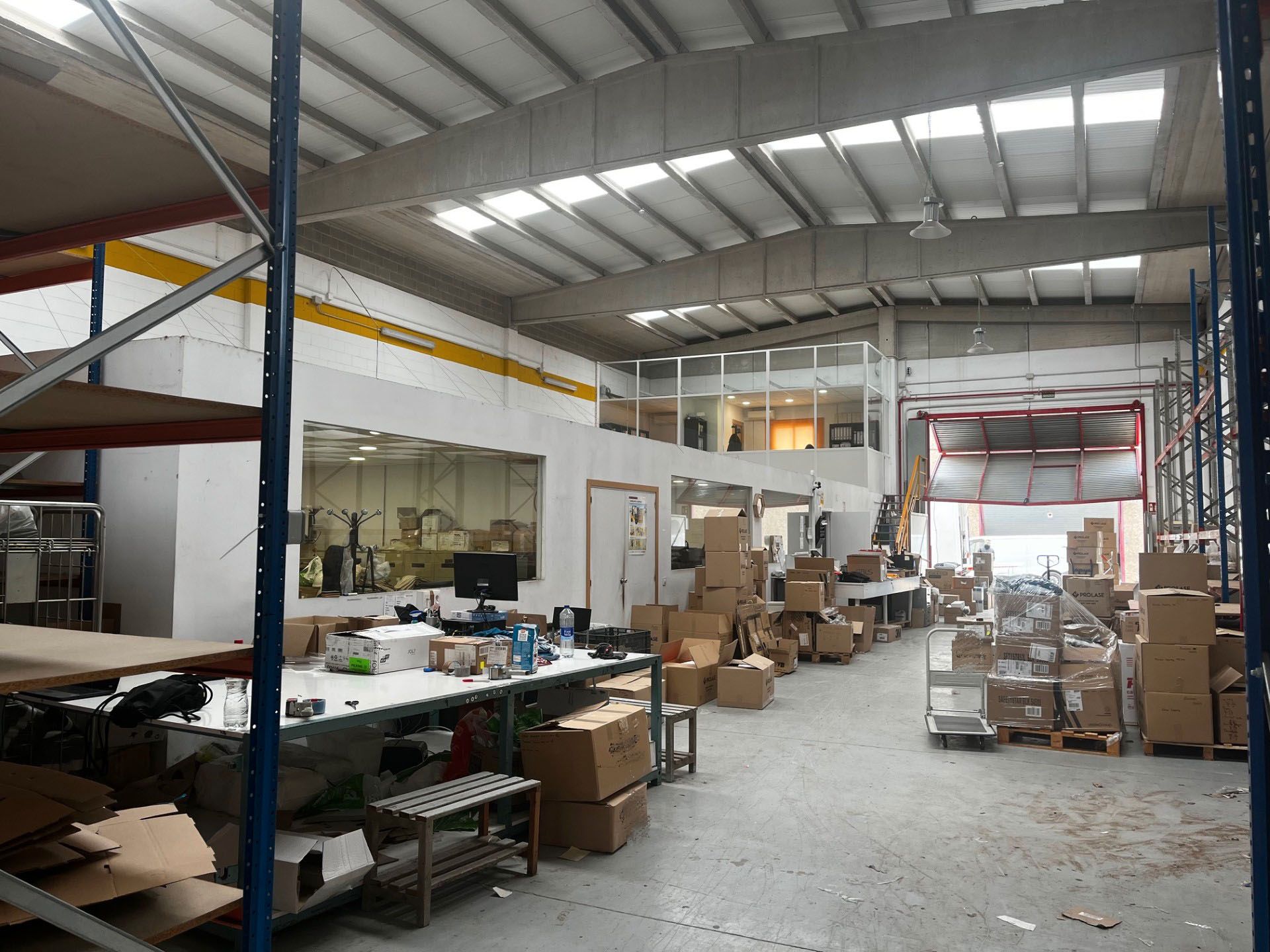 Industrial buildings to rent in Sud - Zona Industrial