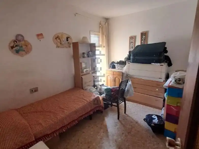 Pis amb jardí en venda a Angel bruna 35, imagen 7