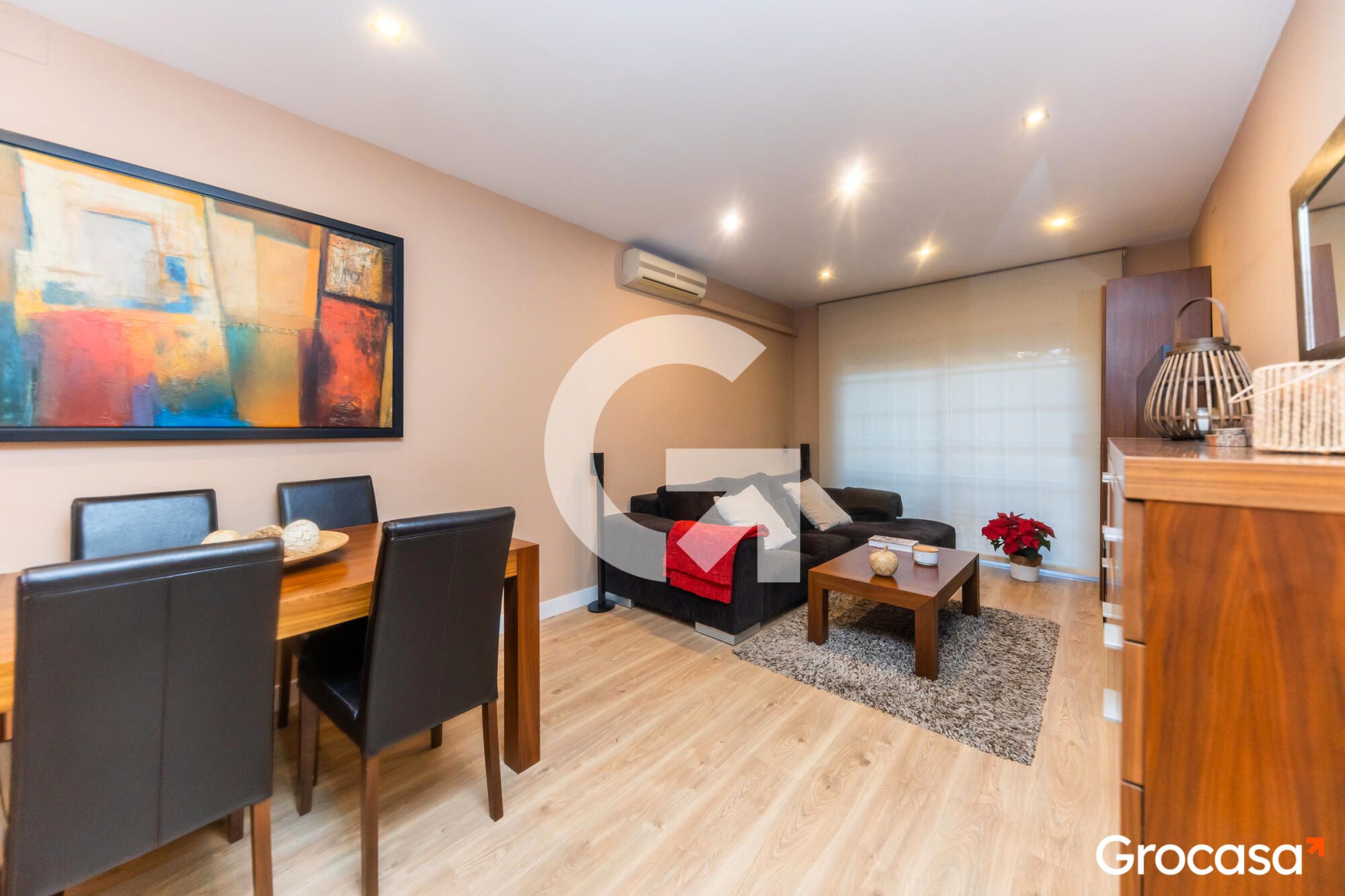Living room of Flat for sale in L'Hospitalet de Llobregat  with Air Conditioner, Heating and Oven