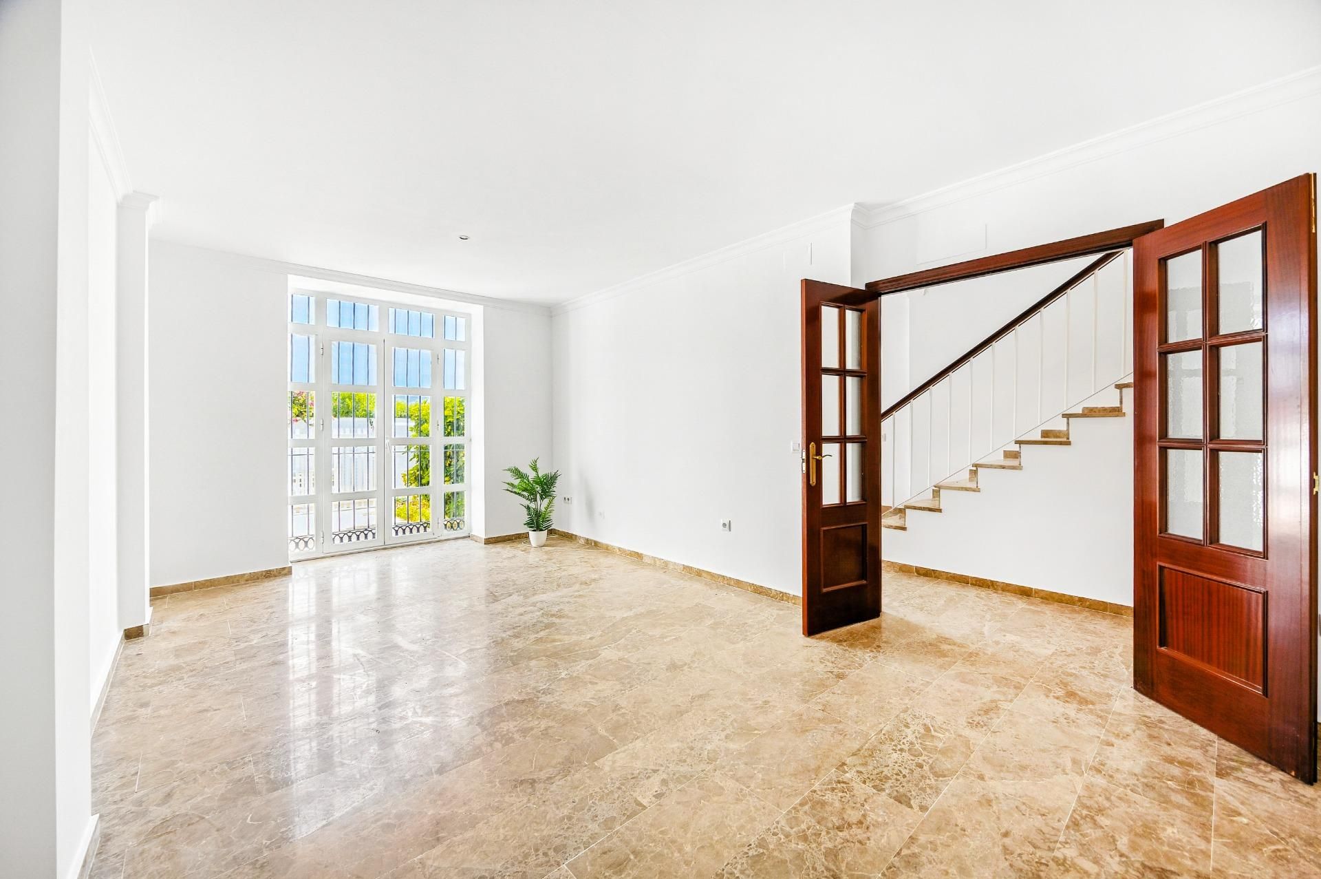 Single-family semi-detached for sale in Chiclana de la Frontera  with Private garden, Terrace and Balcony