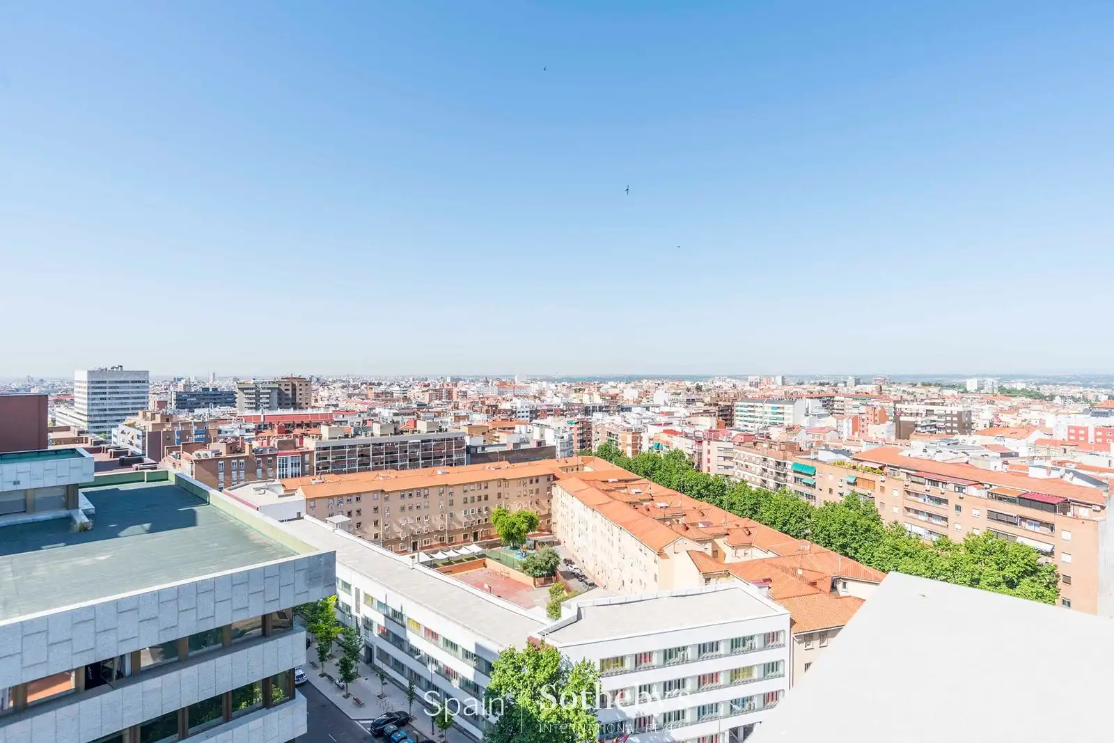 Vista exterior de Ático de alquiler en Madrid con Aire acondicionado, Calefacción y Terraza