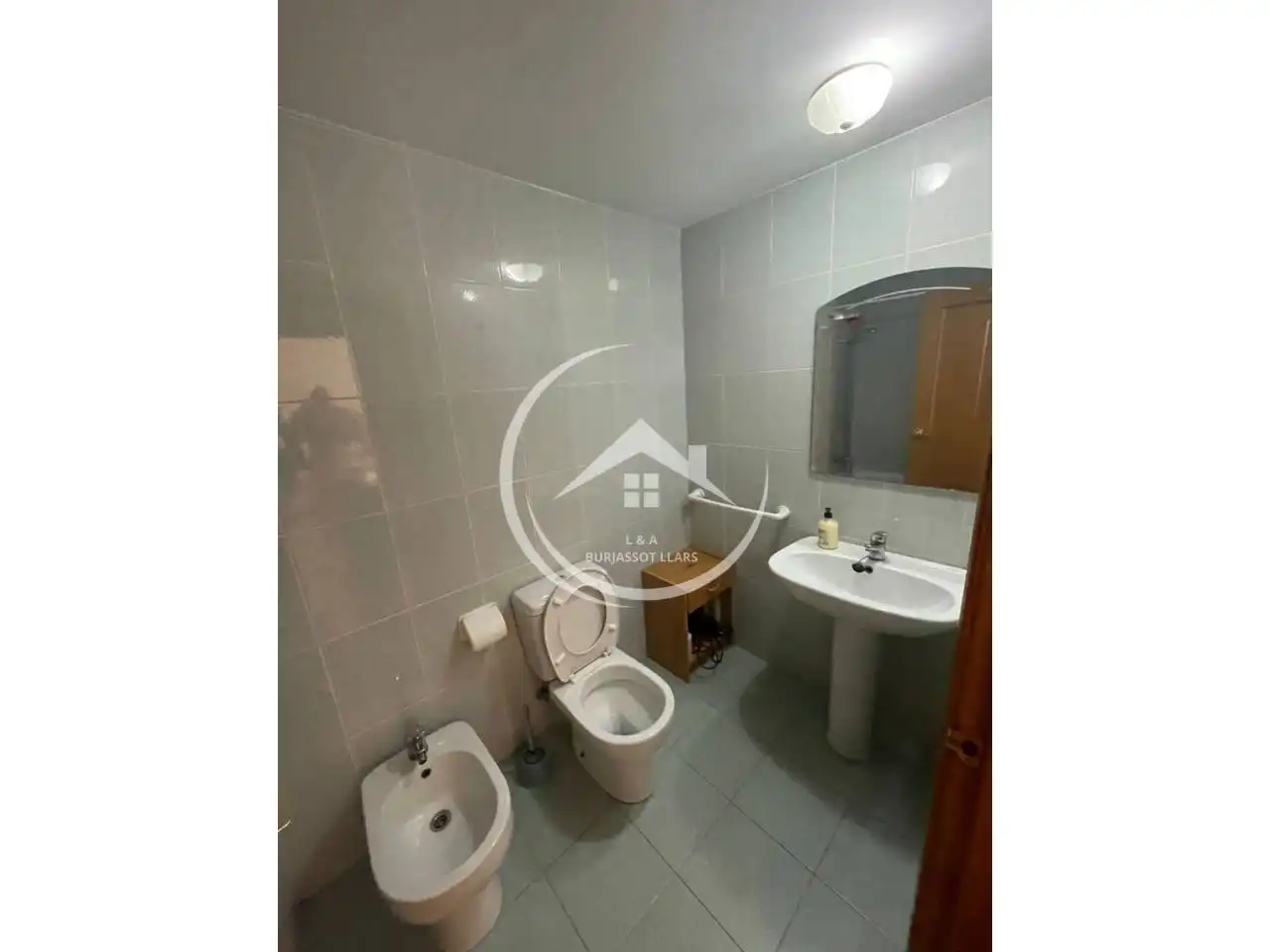 Bathroom of Flat for rent in Burjassot  with Furnished and Balcony