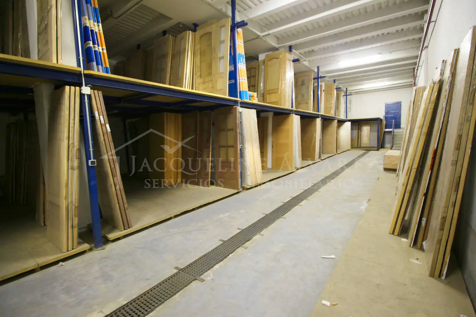 Nave industrial en venta en Pintores - Ferial