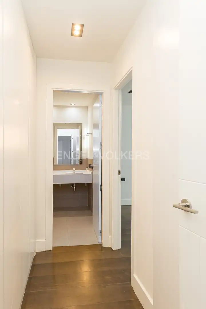 Badezimmer von Wohnung zur Miete in Chamartín