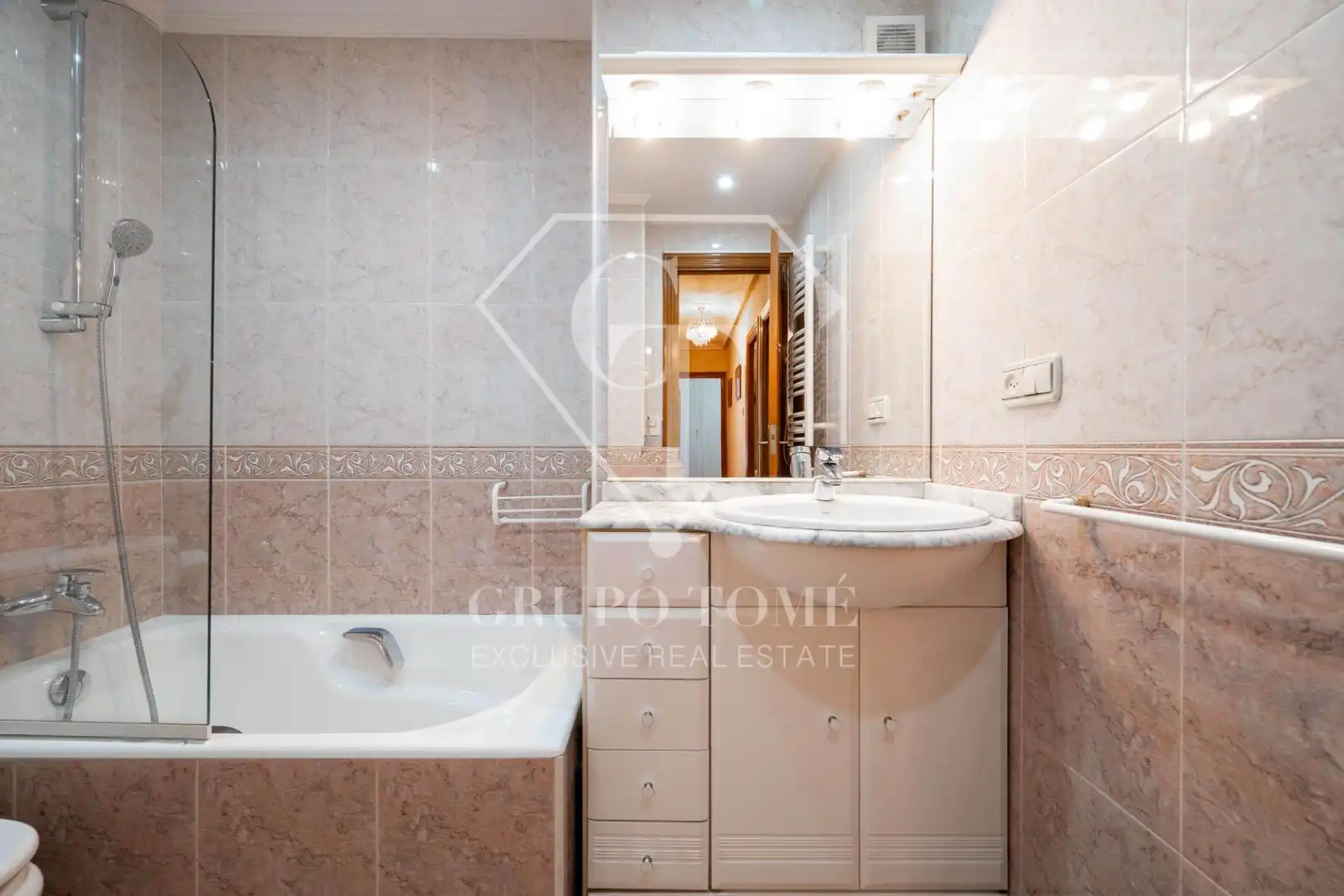 Flat with terrace for sale in Calle Calle Mandoegui 2, imagen 36