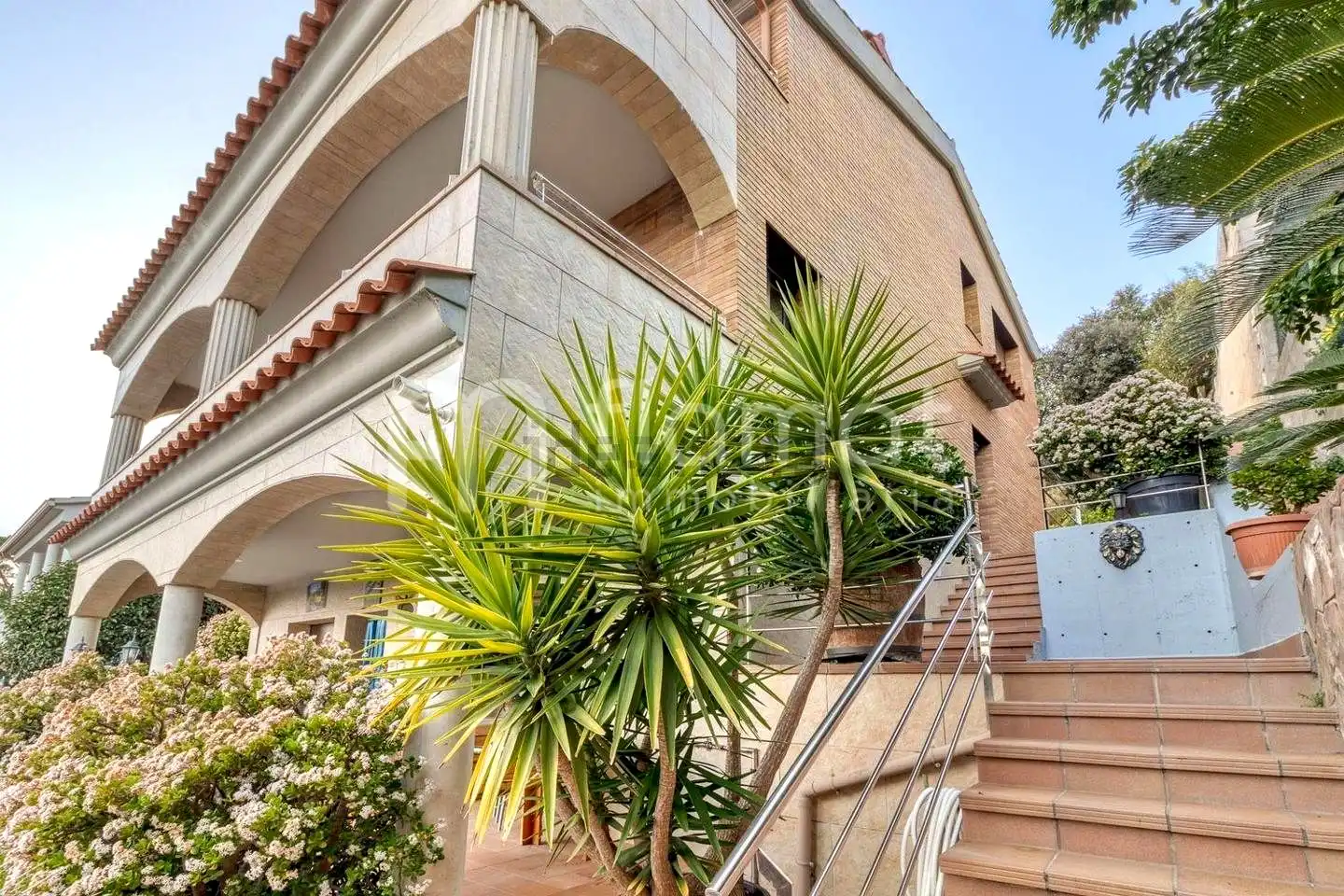 Vista exterior de Casa o xalet en venda en Tordera amb Jardí privat i Piscina
