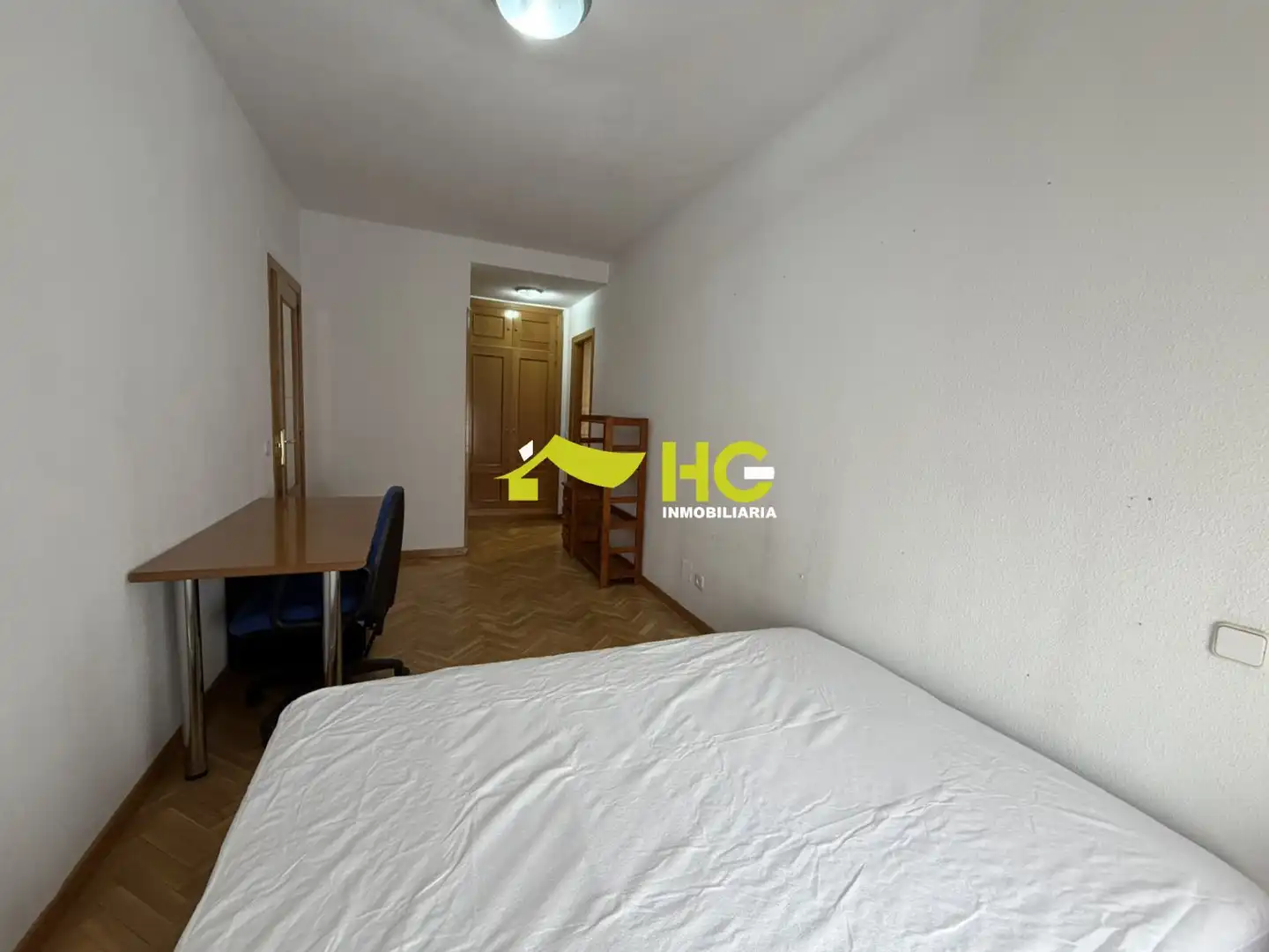 Bedroom of Flat for rent in Villaviciosa de Odón  with Heating, Parquet flooring and Furnished