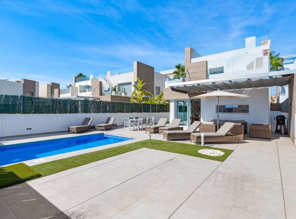 Terrassa de Casa o xalet de lloguer en Guardamar del Segura amb Aire condicionat, Piscina i Moblat