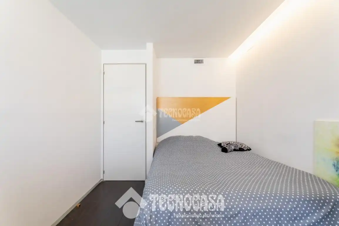 Bedroom of Flat for sale in Las Rozas de Madrid  with Storage room and Community pool