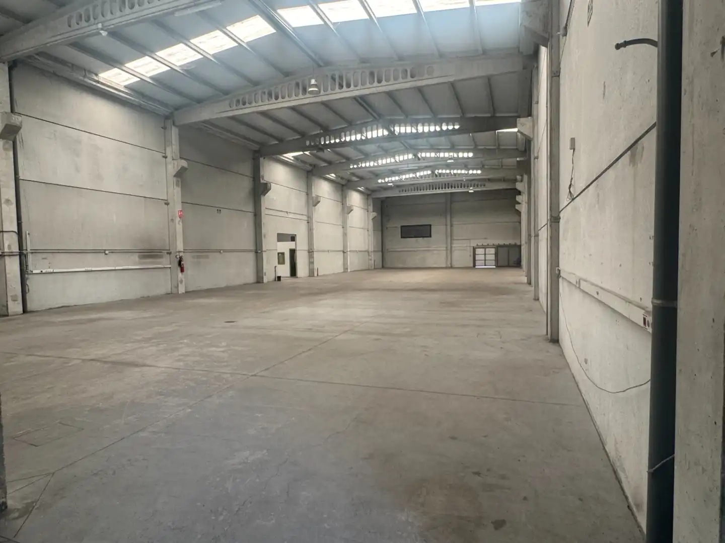 Fabrikhallen zur Miete in San Cibrao das Viñas