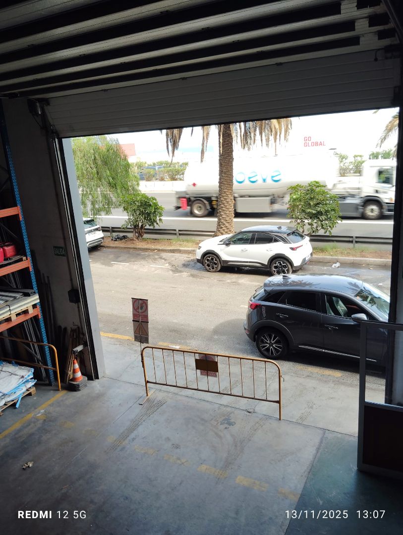 Parking of Industrial buildings to rent in Telde