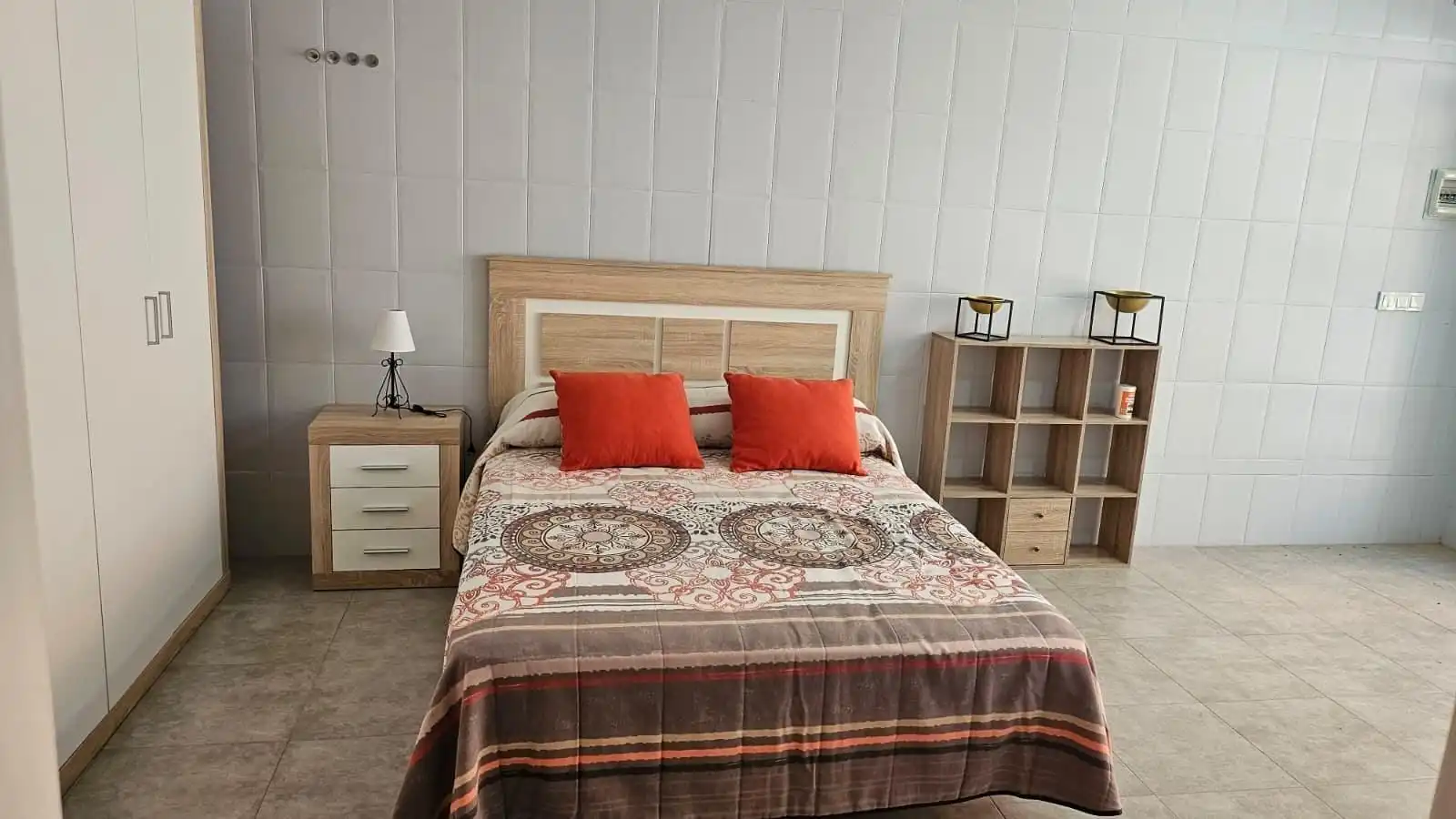Dormitori de Casa adosada en venda en Orihuela amb Terrassa i Moblat
