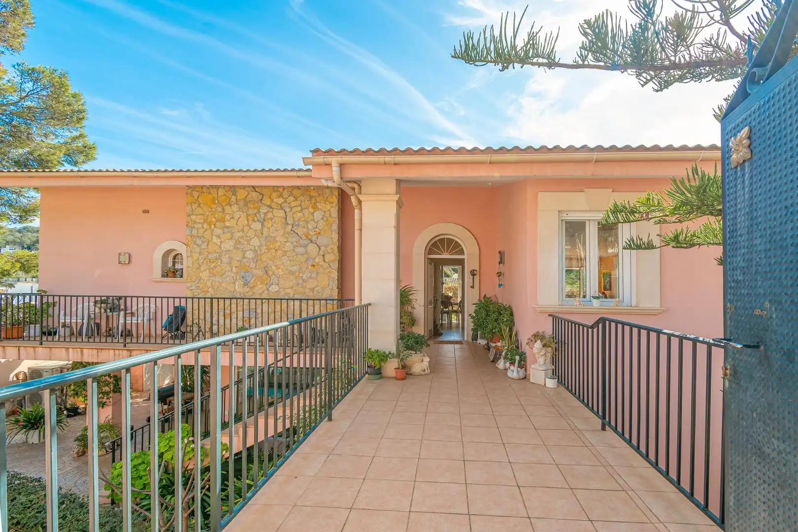 Houses for sale in Calvià  with Air Conditioner, Heating and Private garden