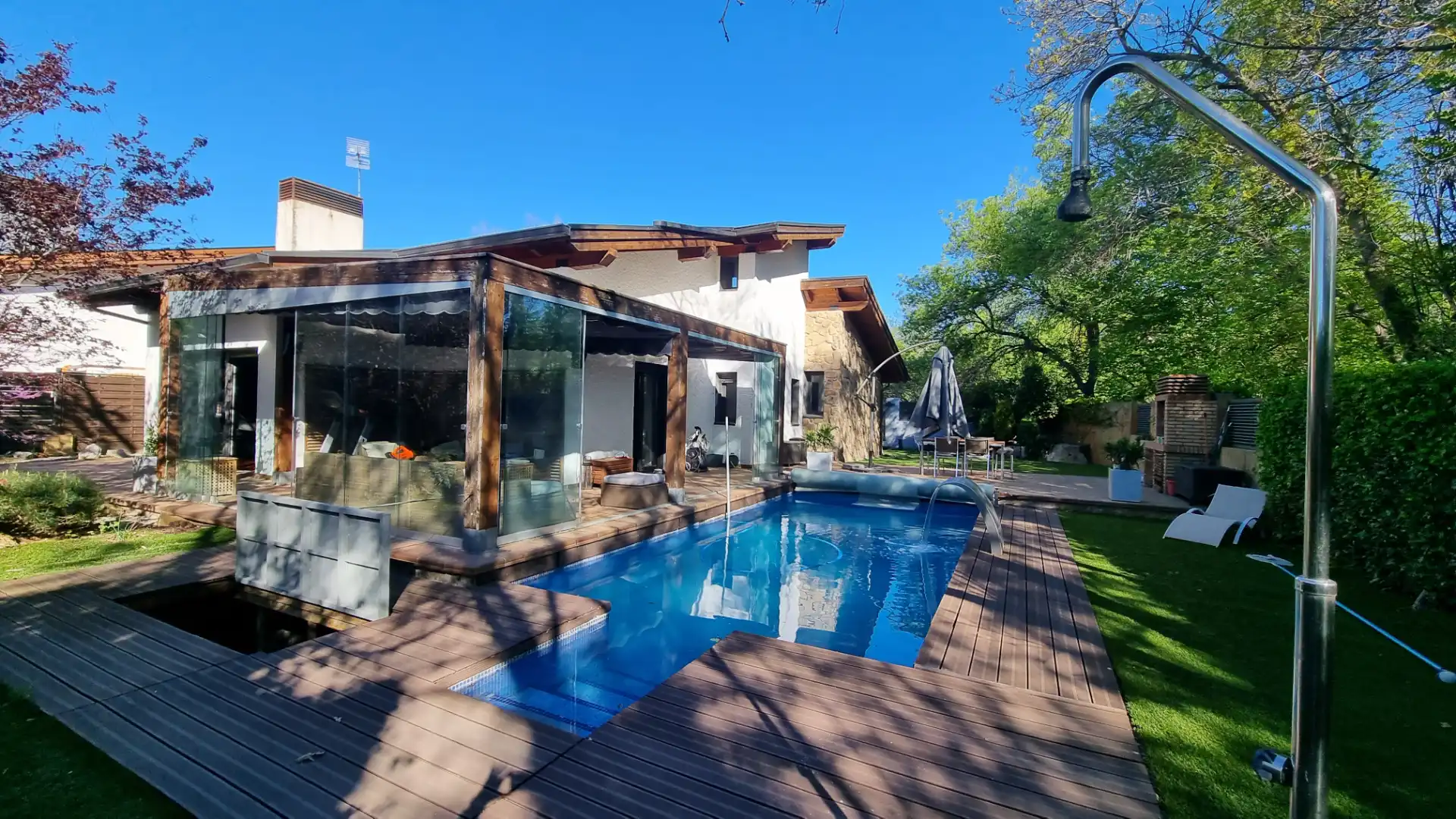 Piscina de Casa o xalet en venda en Moralzarzal amb Calefacció, Jardí privat i Traster