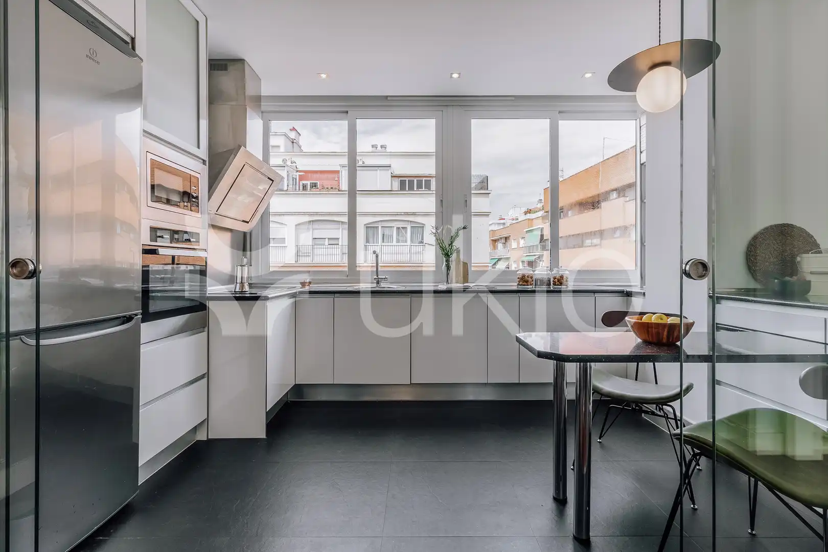 Cocina de Apartamento de alquiler en Chamartín