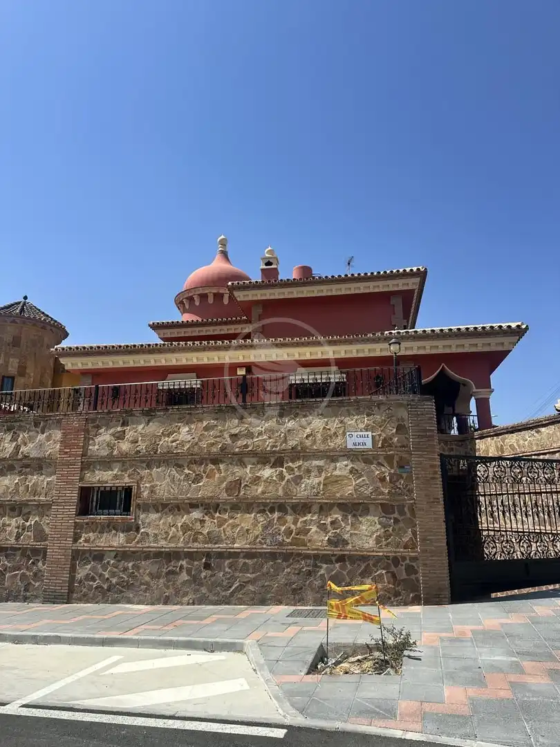 Vista exterior de Casa o xalet en venda en Fuengirola amb Aire condicionat i Terrassa
