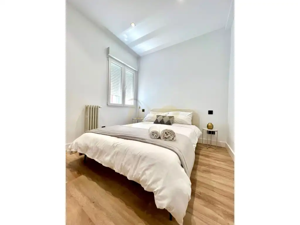 Flat to rent in Calle Fernando El Catolico, imagen 4