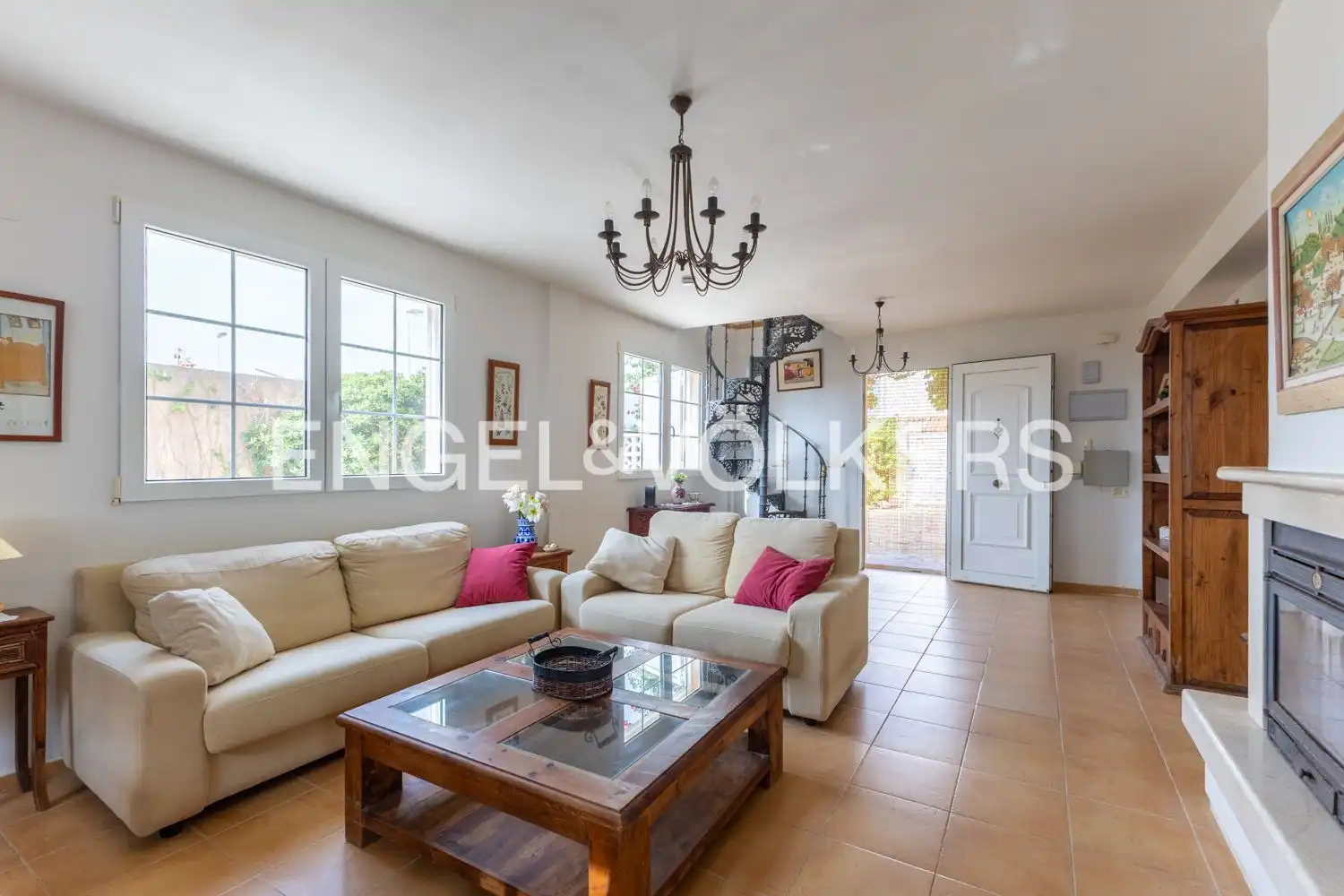 Sala d'estar de Casa o xalet en venda en Cullera amb Aire condicionat, Calefacció i Jardí privat