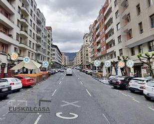 Vista exterior de Local en venda en Bilbao  amb Aire condicionat